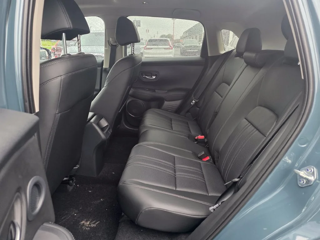 2027 Honda HR-V EX-L - Photo 11