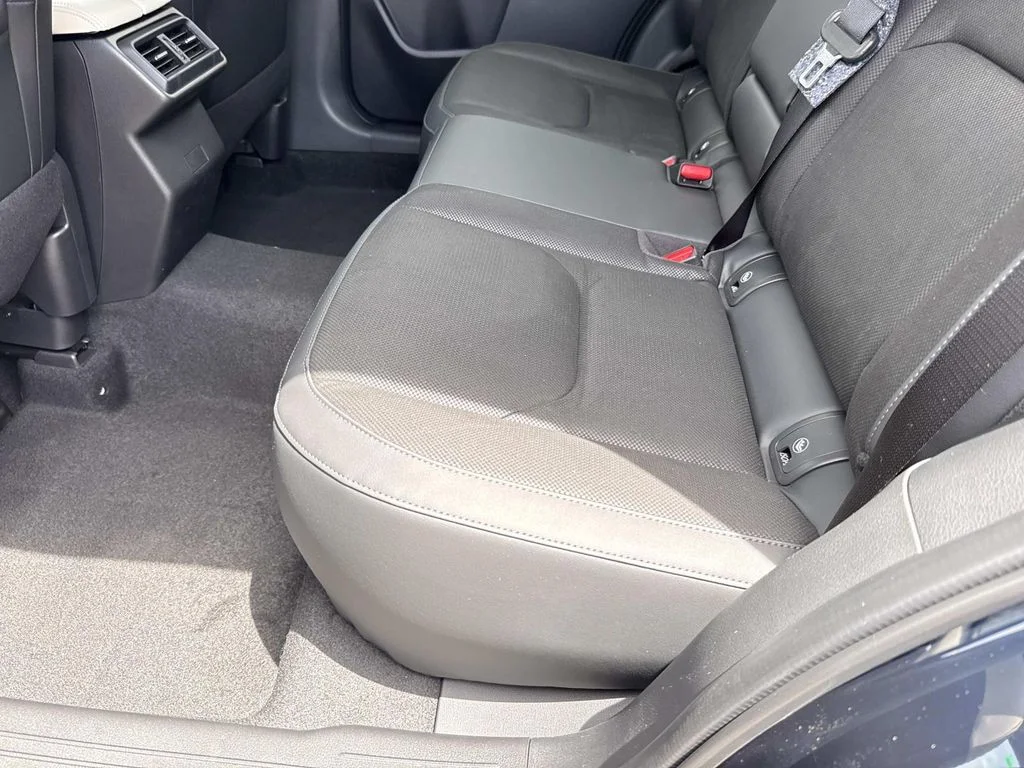 New 2026 Navy Blue Mica Mazda 2.5 S Select AWD image 18