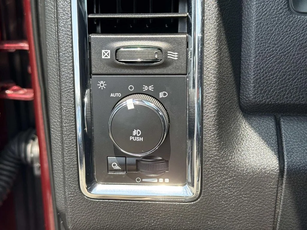 Used 2017 Red Ram Laramie image 42