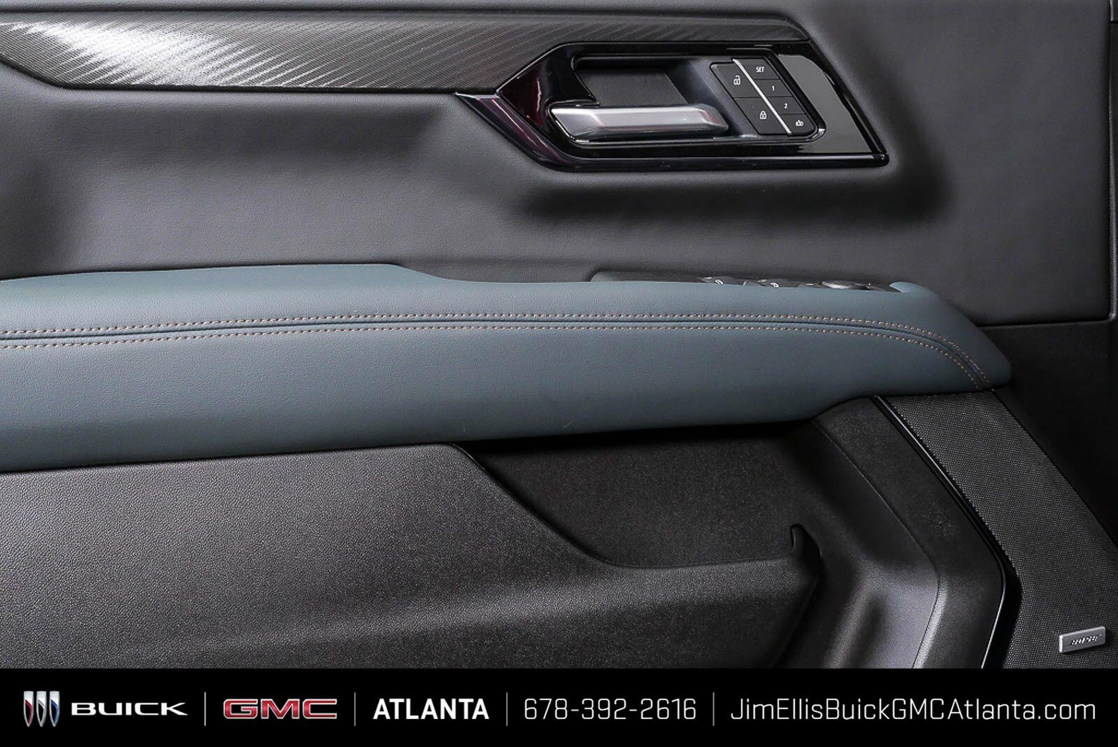 2026 GMC Yukon AT4 - Photo 6
