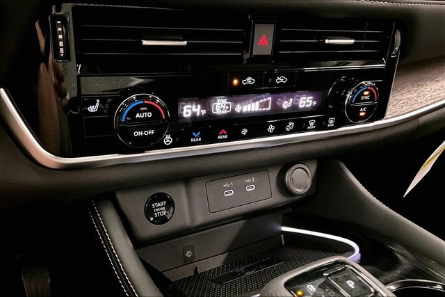 New 2026 Everest White Nissan Platinum image 25