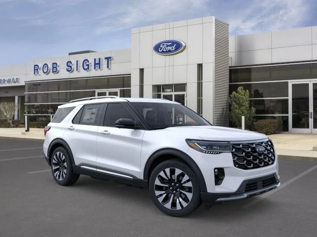 New 2026 Star White Metallic Tri-Coat Ford Platinum™ image 7
