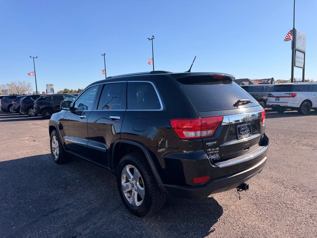 Used 2013 Black Jeep Limited image 7