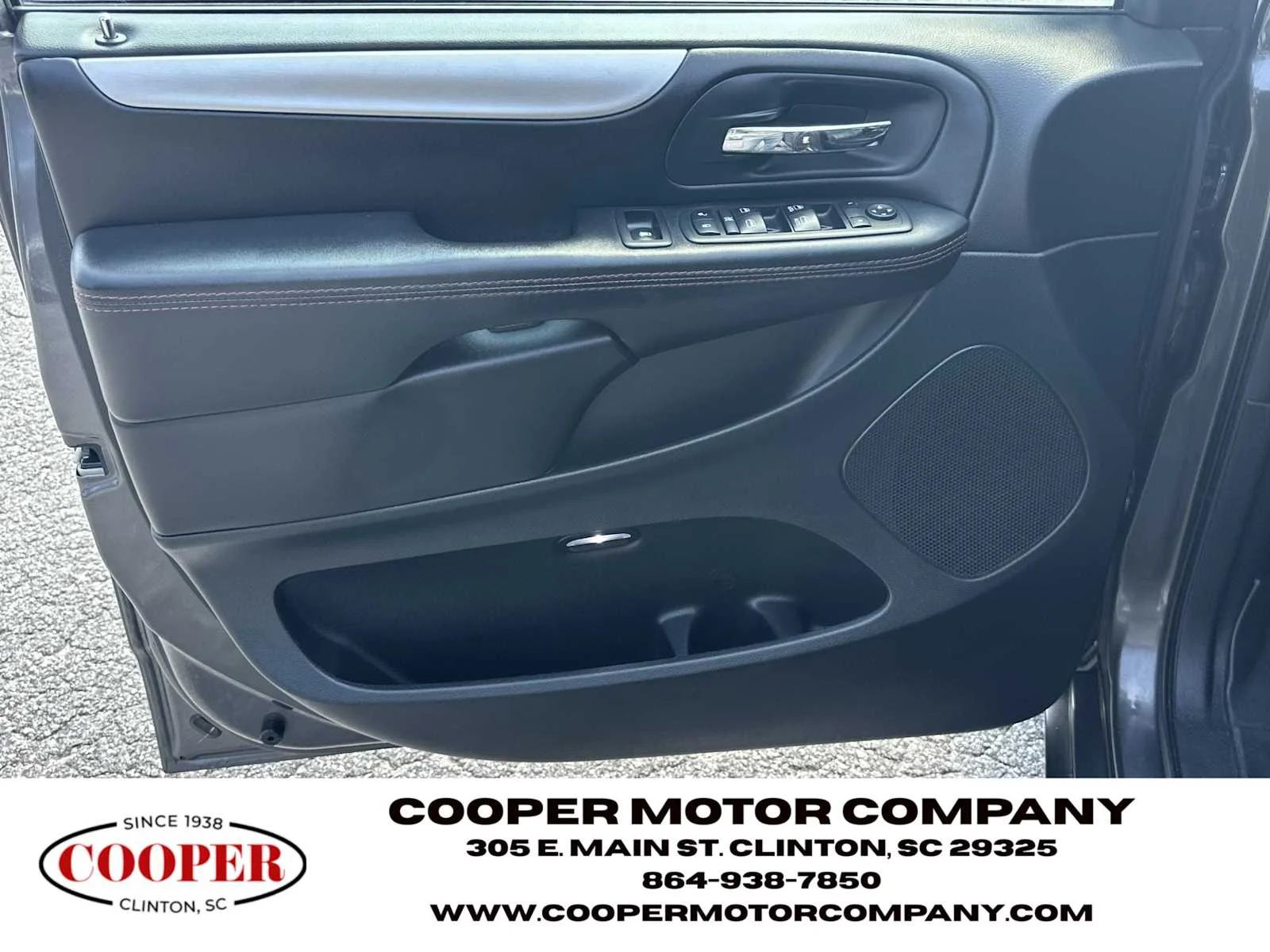 Used 2018 Granite Pearlcoat Dodge GT image 10