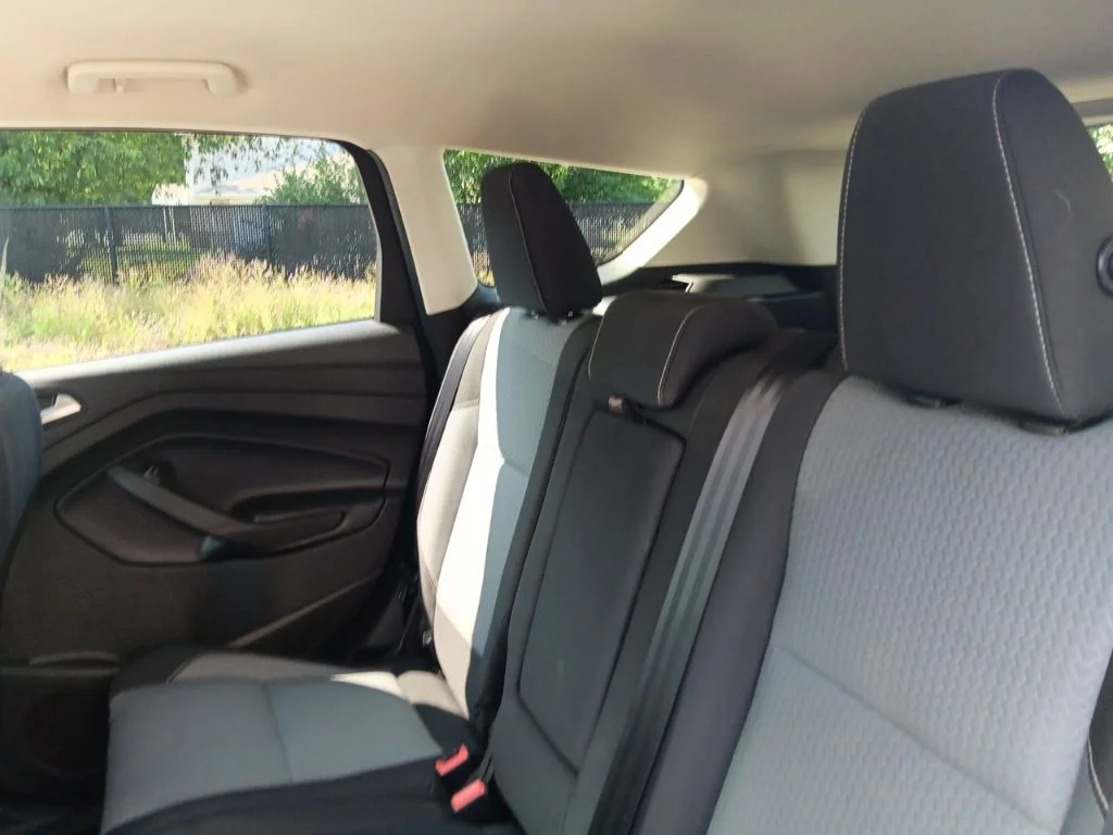 Used 2019 Lightning Blue Metallic Ford SE image 30