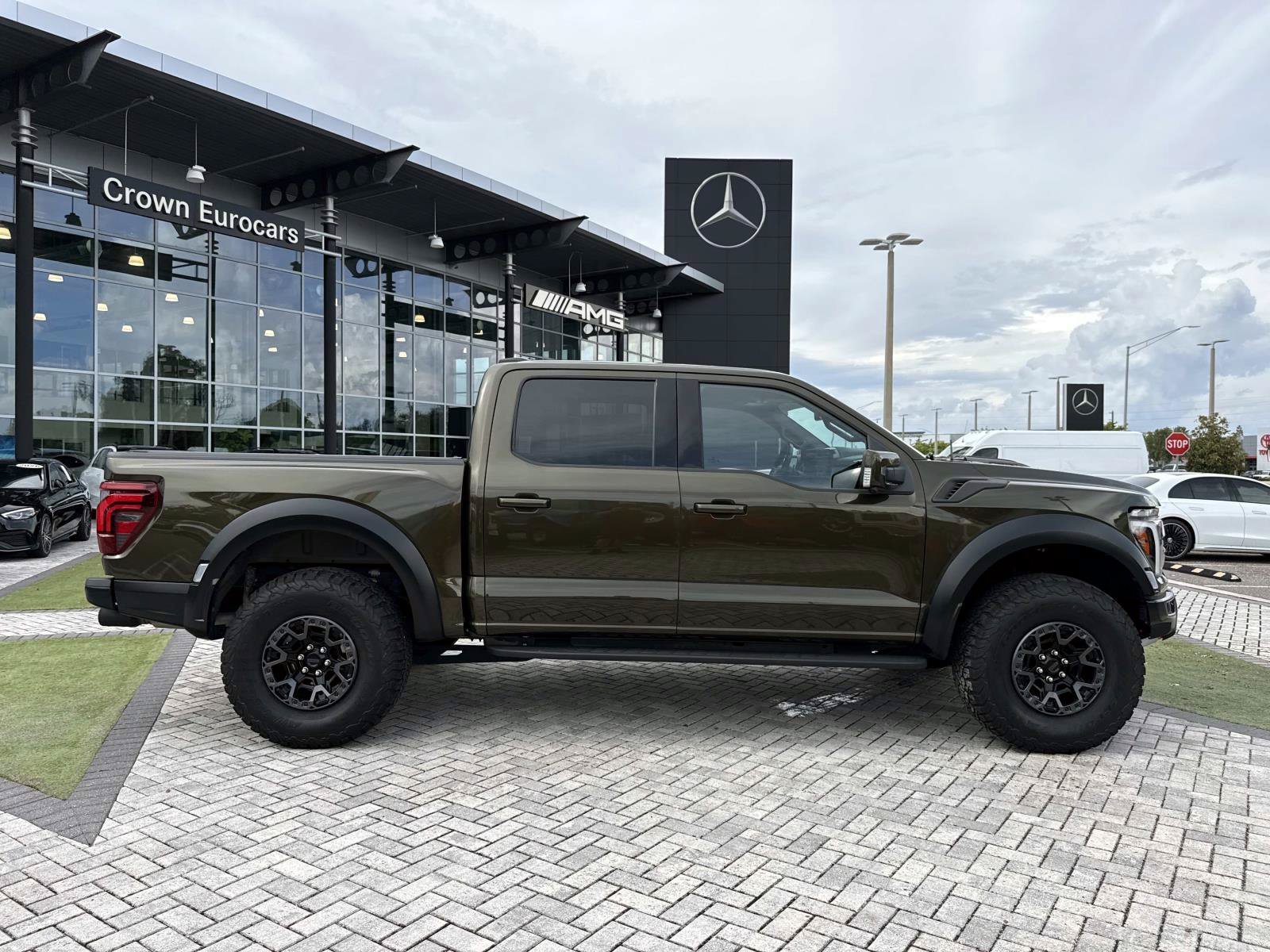 Used 2024 Green Ford Raptor image 6