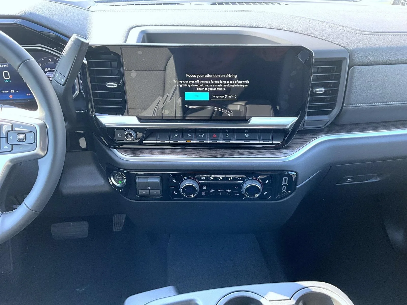 New 2026 Summit White Chevrolet LT (2FL) image 16