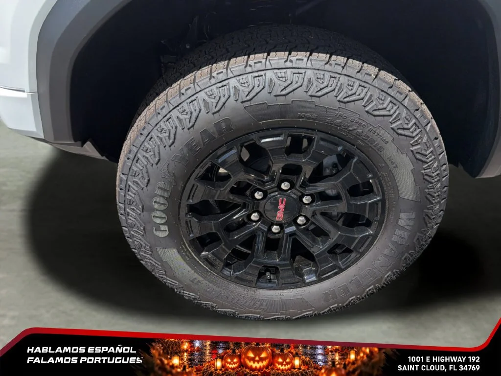 New 2026 Summit White GMC Elevation image 31