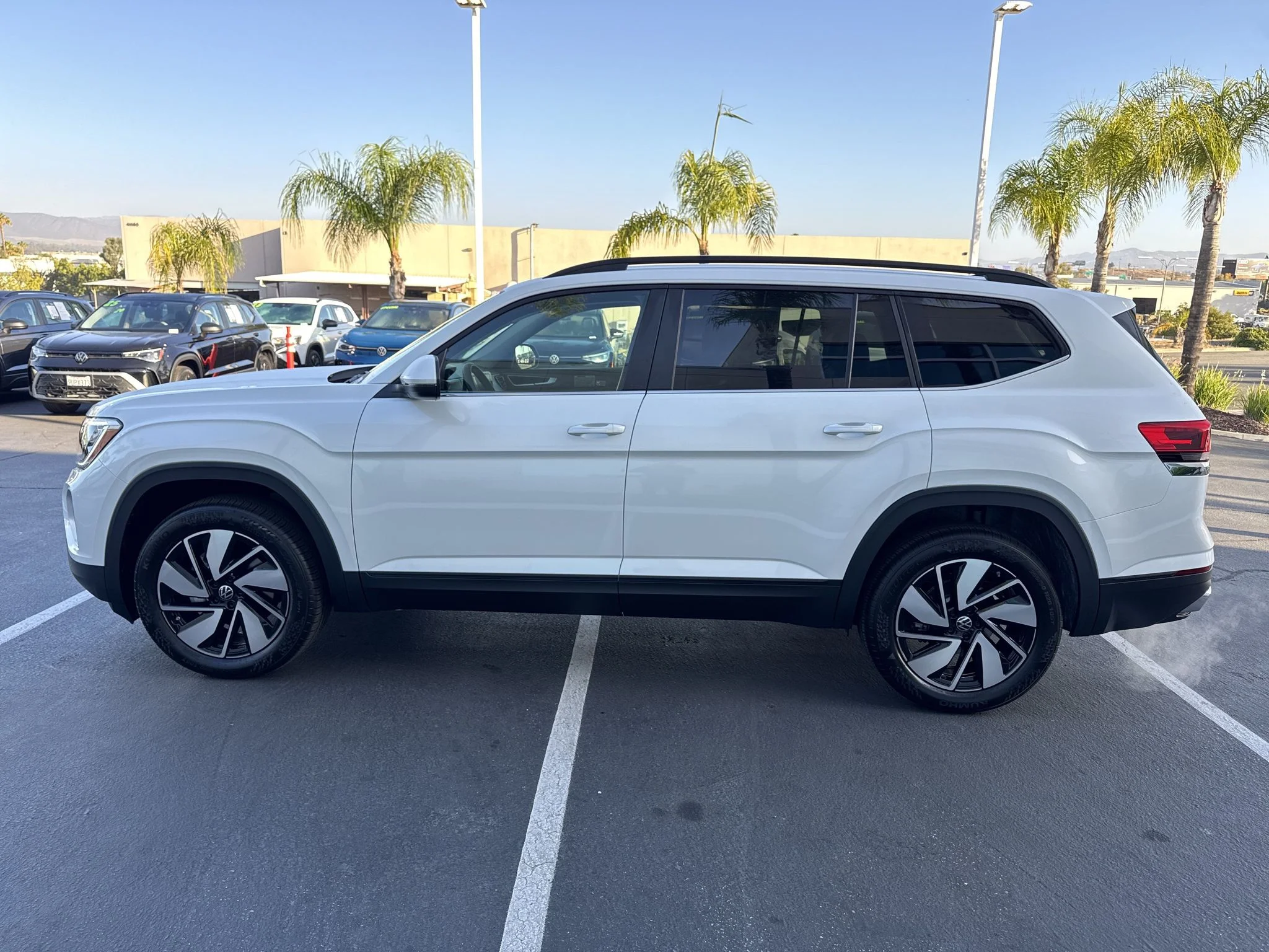 New 2026 Opal White Pearl Volkswagen 2.0T SE w/Technology image 5