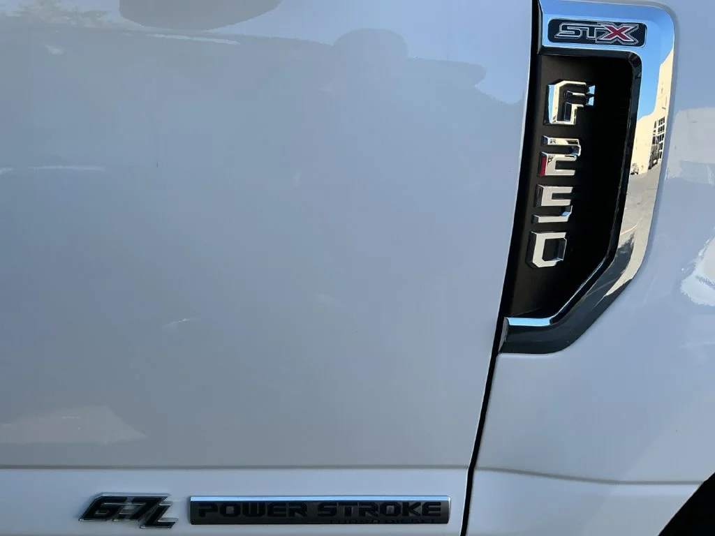 Used 2021 White Ford XL image 35