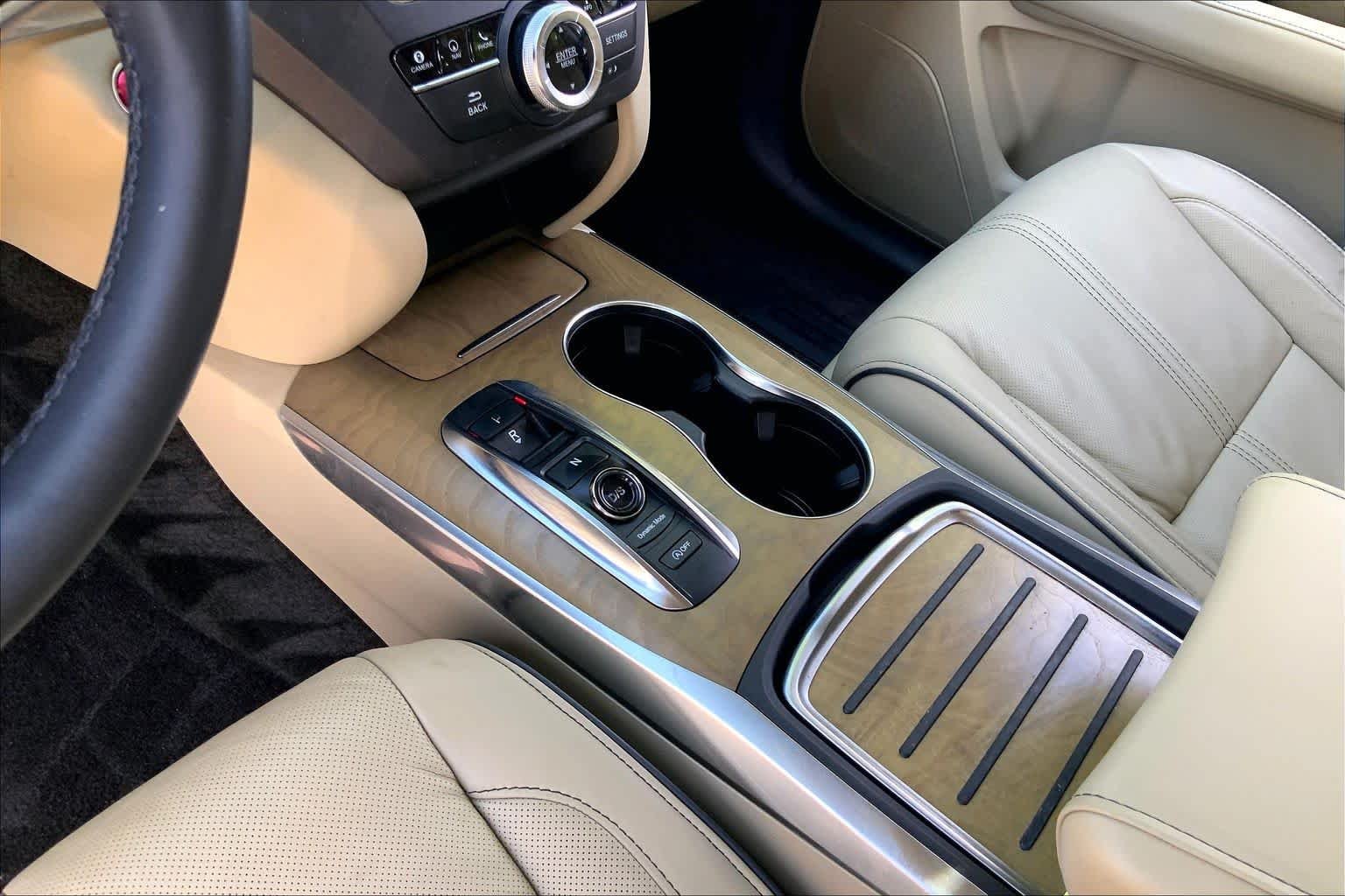 Used 2019 White Diamond Pearl Acura w/Advance Pkg image 17