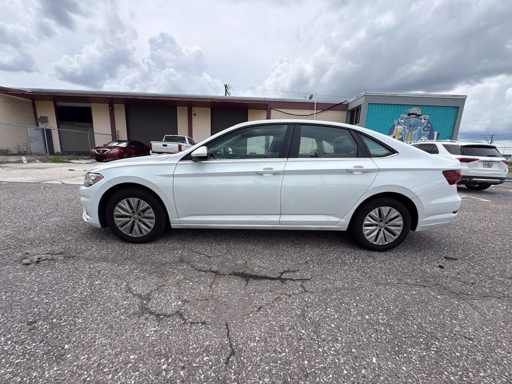 Used 2019 White Volkswagen 1.4T S image 6