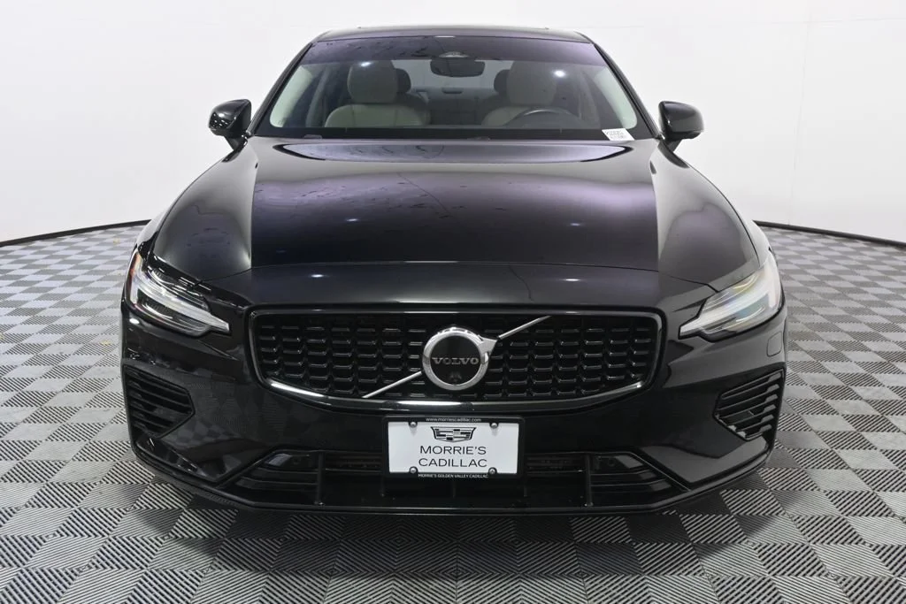 Used 2023 Black Volvo Plus Dark Theme image 10