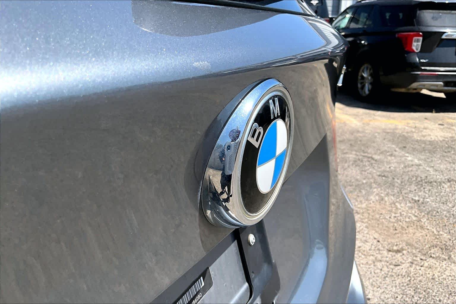 Used 2017 Space Gray Metallic BMW sDrive28i image 29