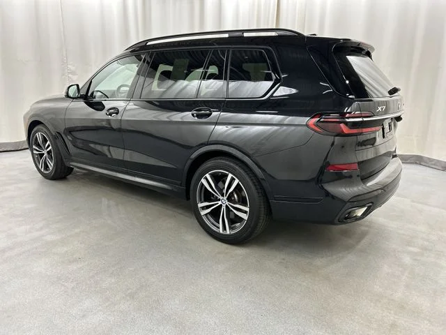Used 2023 Black BMW xDrive40i image 3