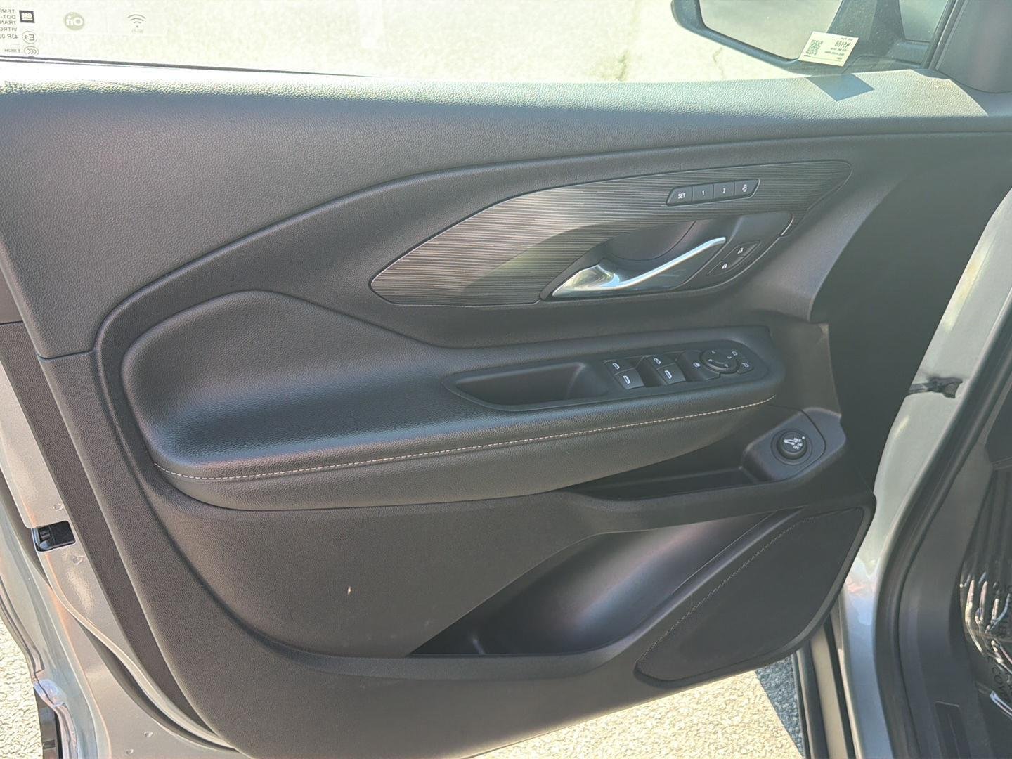 Used 2024 Sterling Metallic GMC SLT image 16