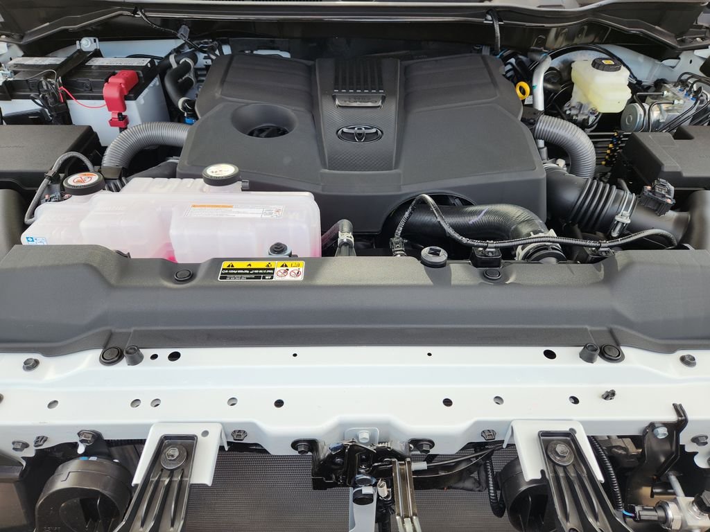 New 2026 Ice Cap Toyota  SR5 image 21