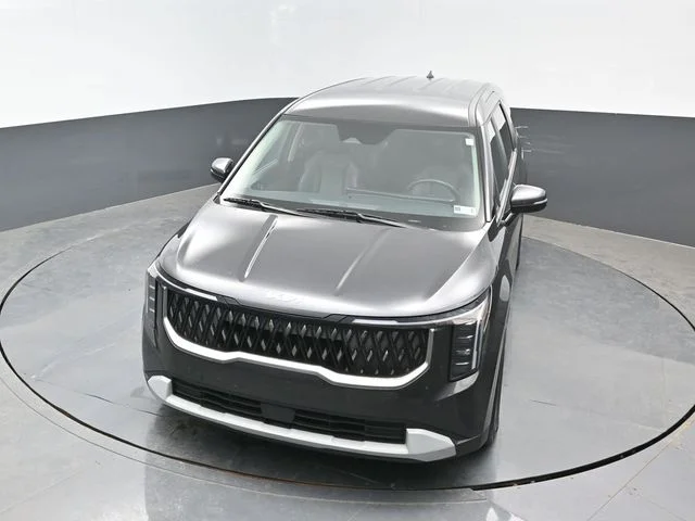 Certified Used 2025 Metal Kia LXS image 19