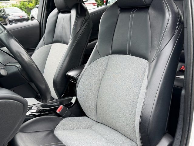 Used 2022 Silver Toyota XSE image 9