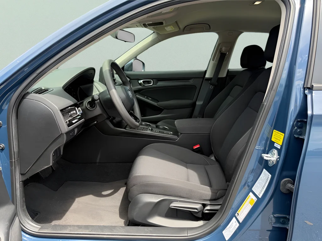 2026 Honda Civic LX - Photo 9