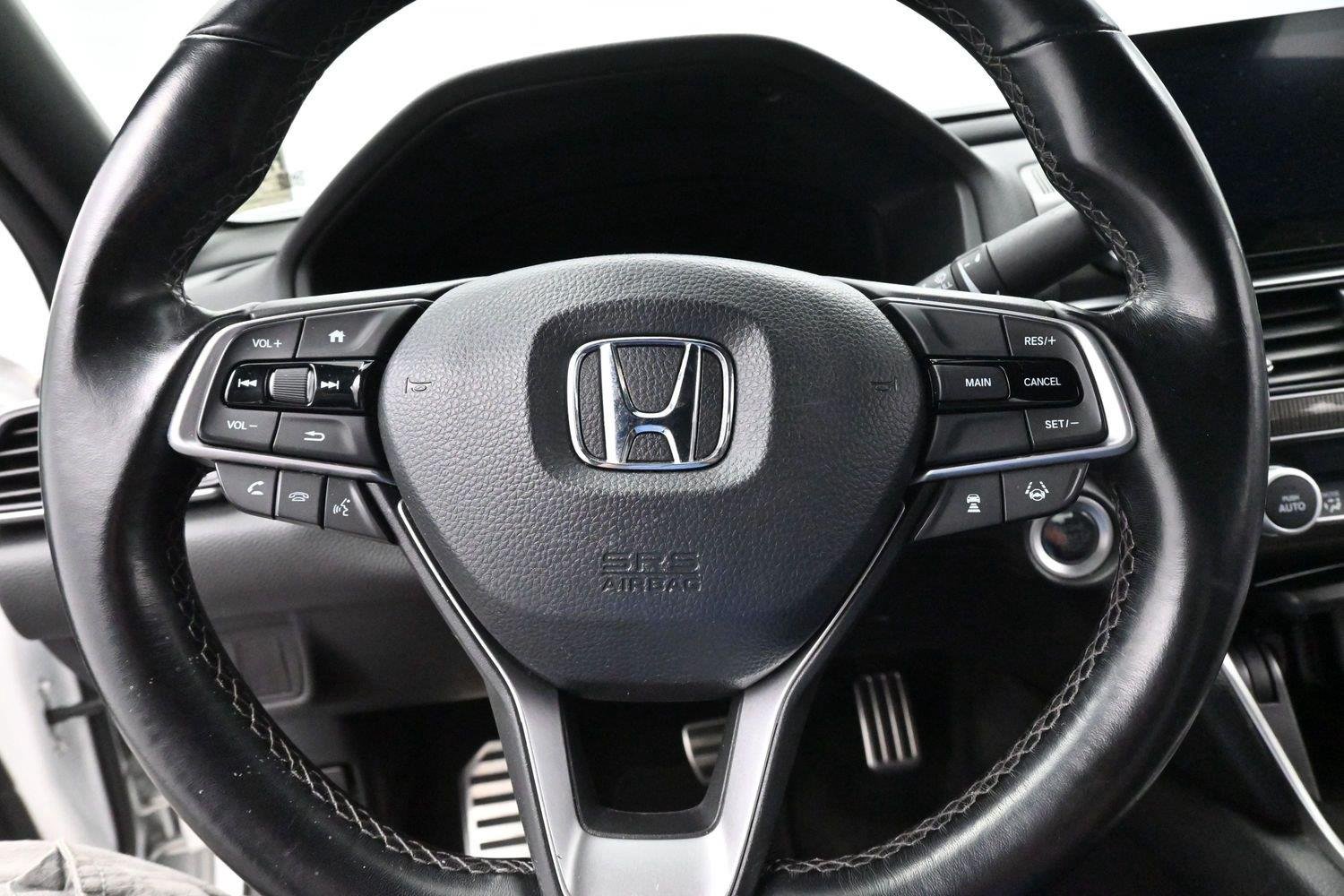Used 2020 Platinum White Pearl Honda Sport image 17