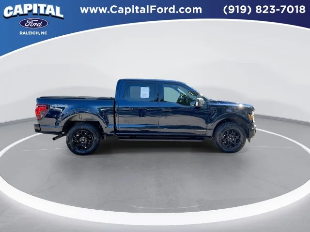 Used 2024 Blue Ford XLT image 9