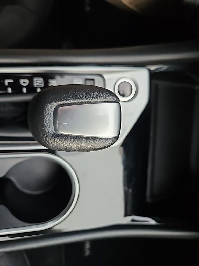 Used 2024 Silver Nissan SV FWD image 18