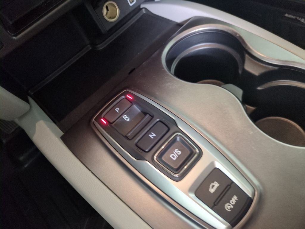 Used 2020  Honda RTL image 23