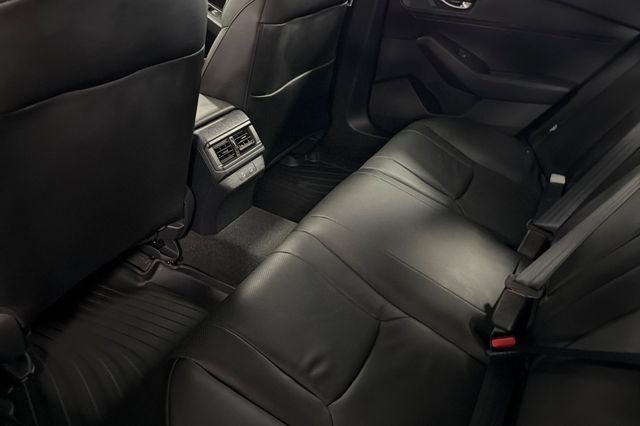 New 2026 Platinum White Pearl Honda EX-L image 10