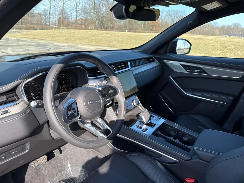 2026 Jaguar F-Pace R-Dynamic S - Photo 12