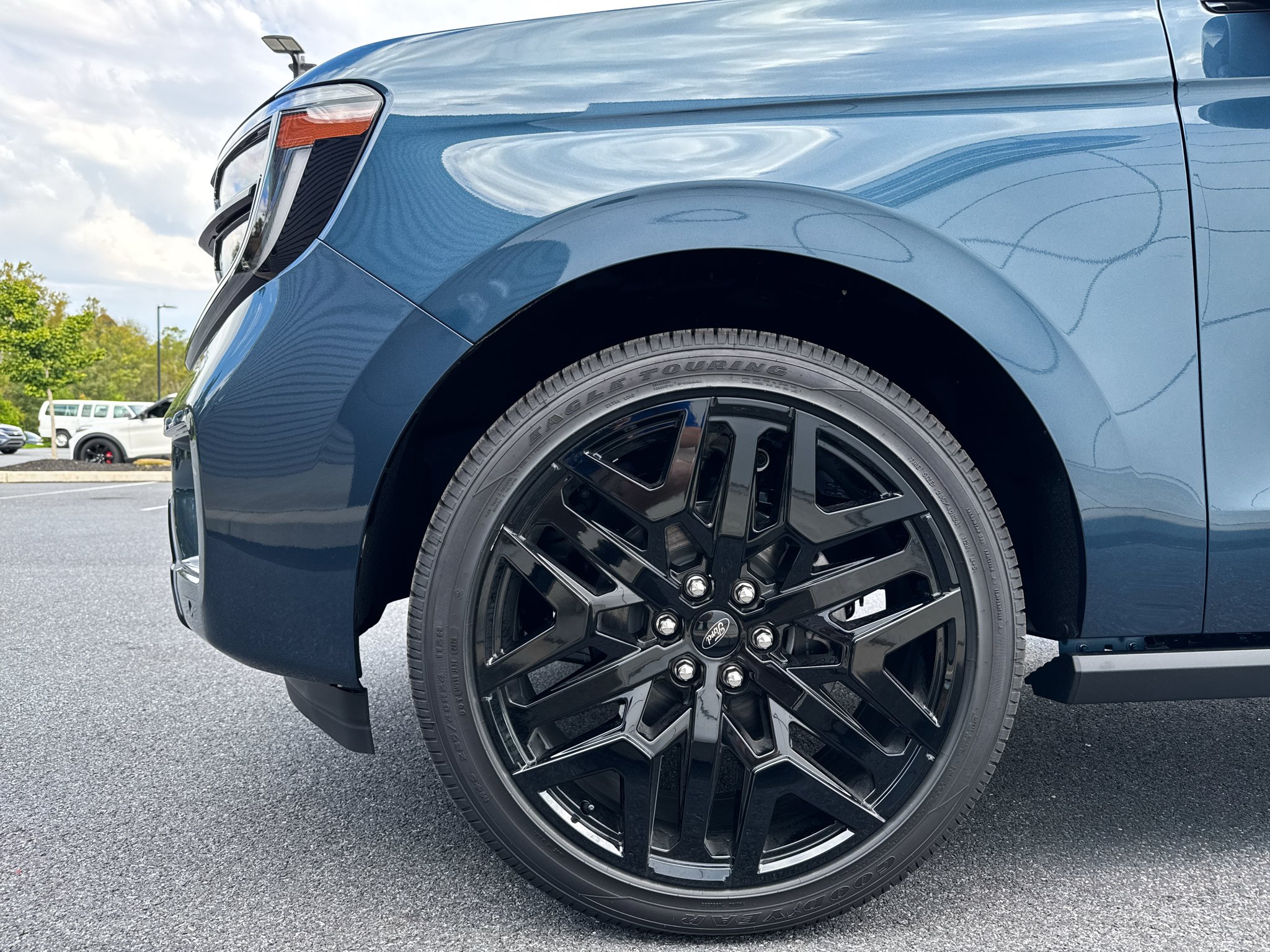 New 2027 Nocturnal Blue Metallic Ford Platinum image 21