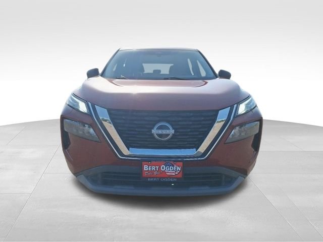 Used 2023 Red Nissan S image 2