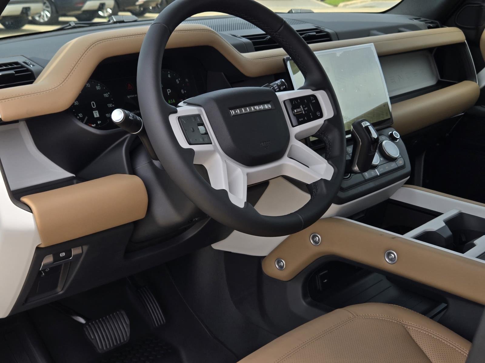 New 2026 Fuji White Land Rover S image 30