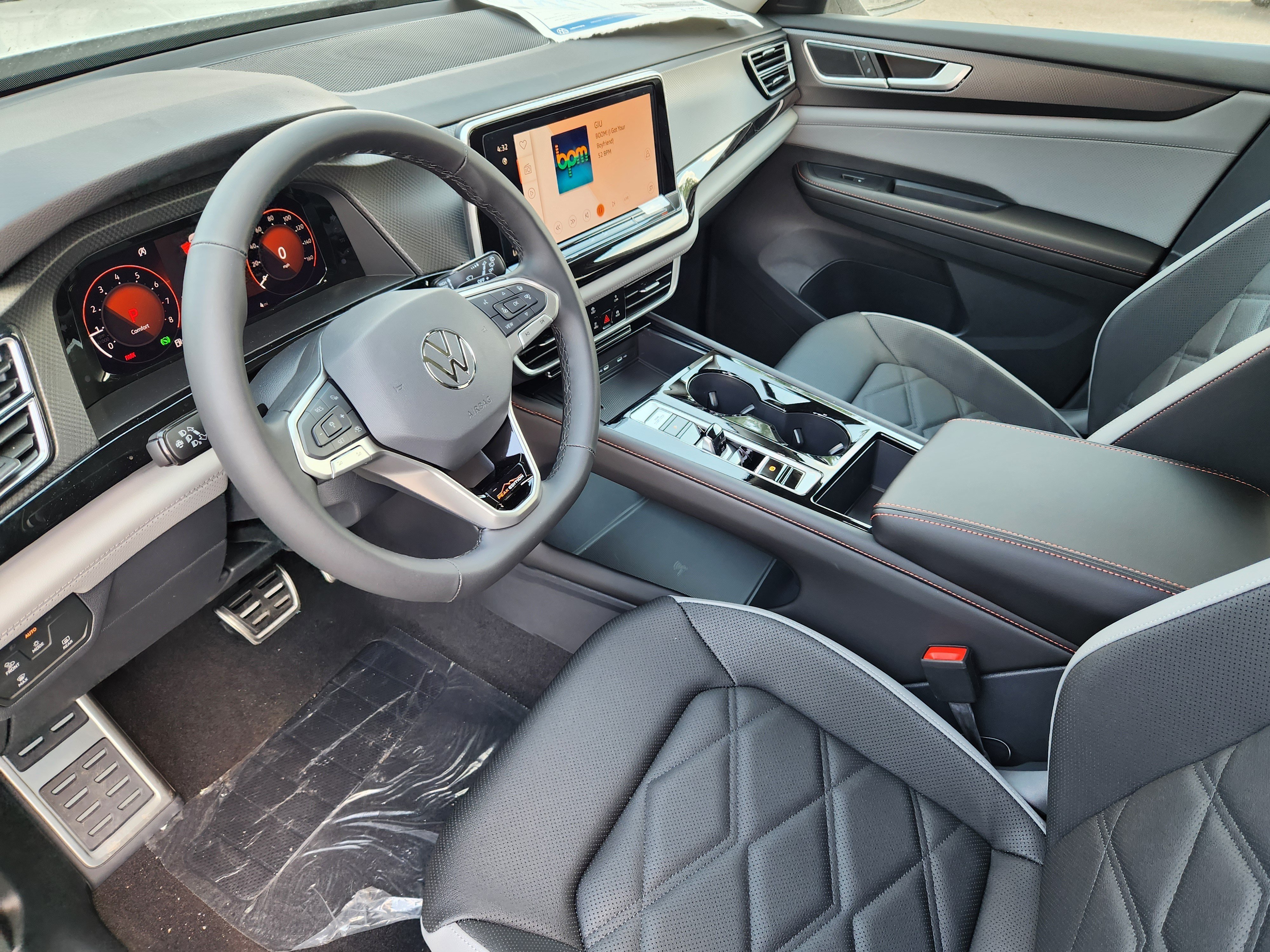 New 2026 White Volkswagen 2.0T Peak Edition image 10