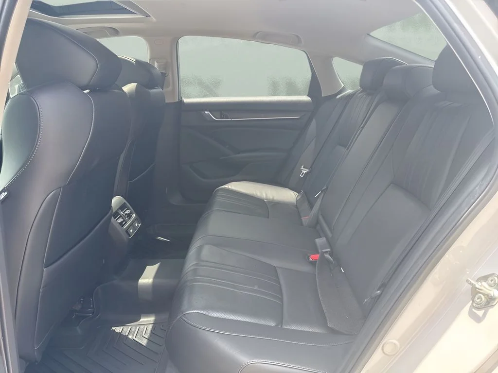 Used 2022  Honda Touring 2.0T image 13