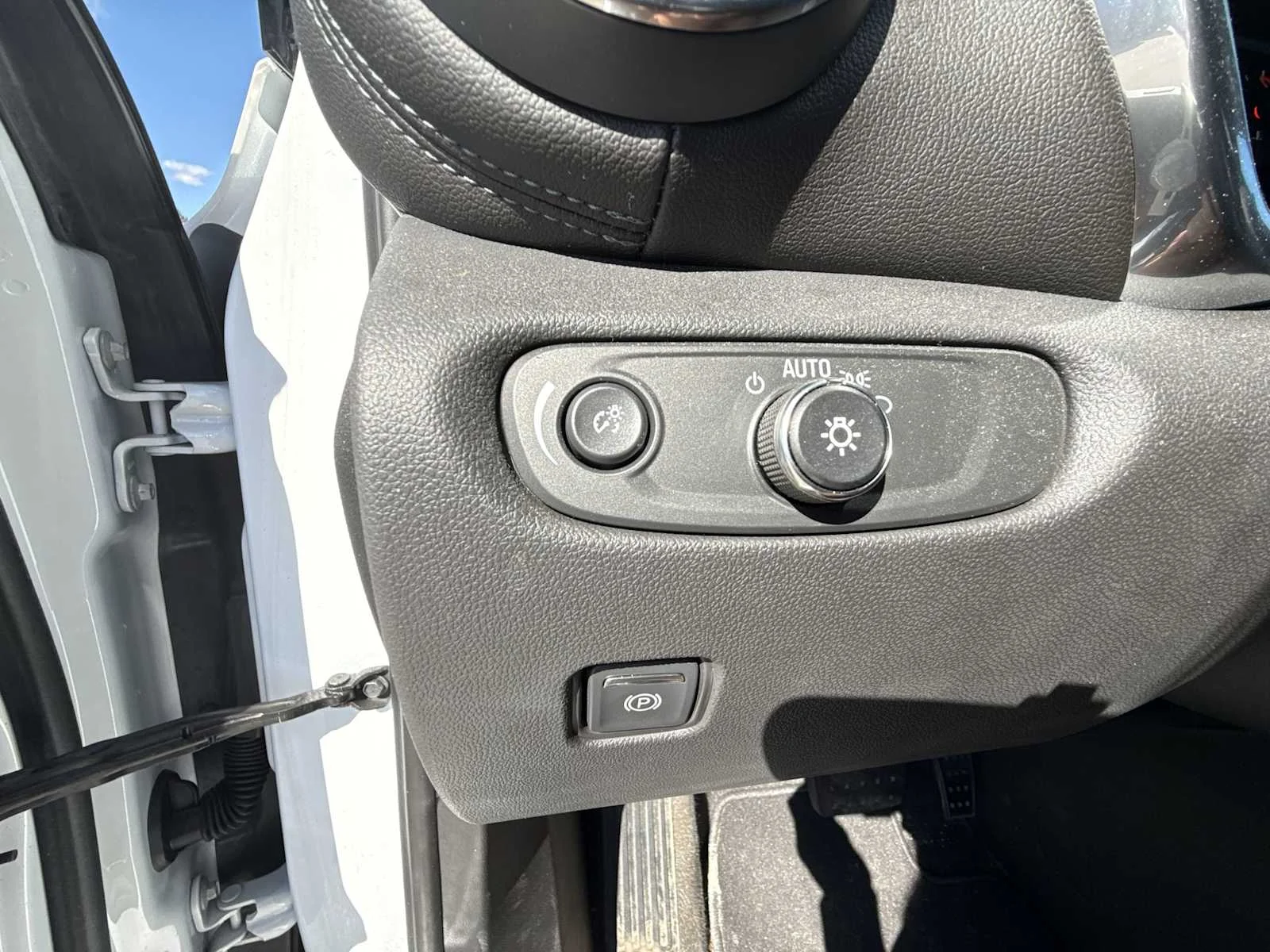 2021 Chevrolet Blazer 2LT - Photo 17