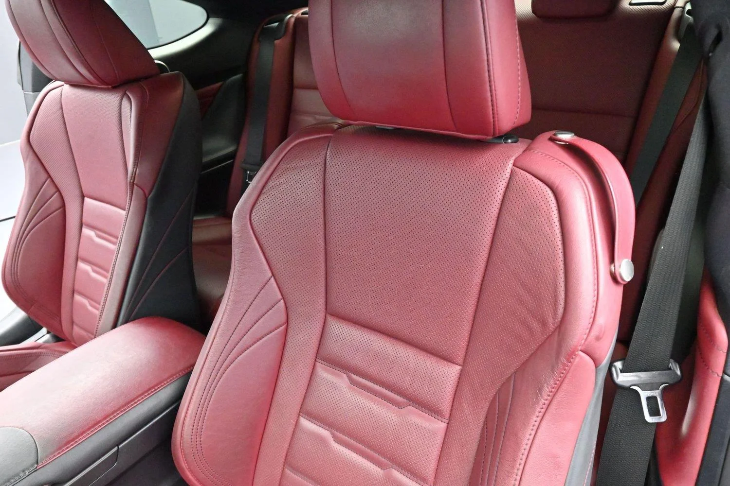 Used 2016 Obsidian Lexus Base image 15