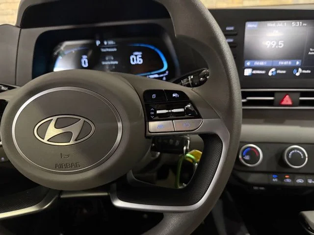 New 2026 Abyss Black Hyundai SE image 16