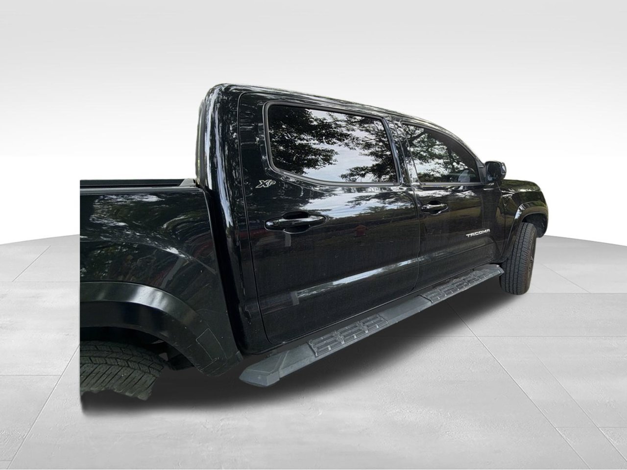 Used 2017 Black Toyota SR5 image 5