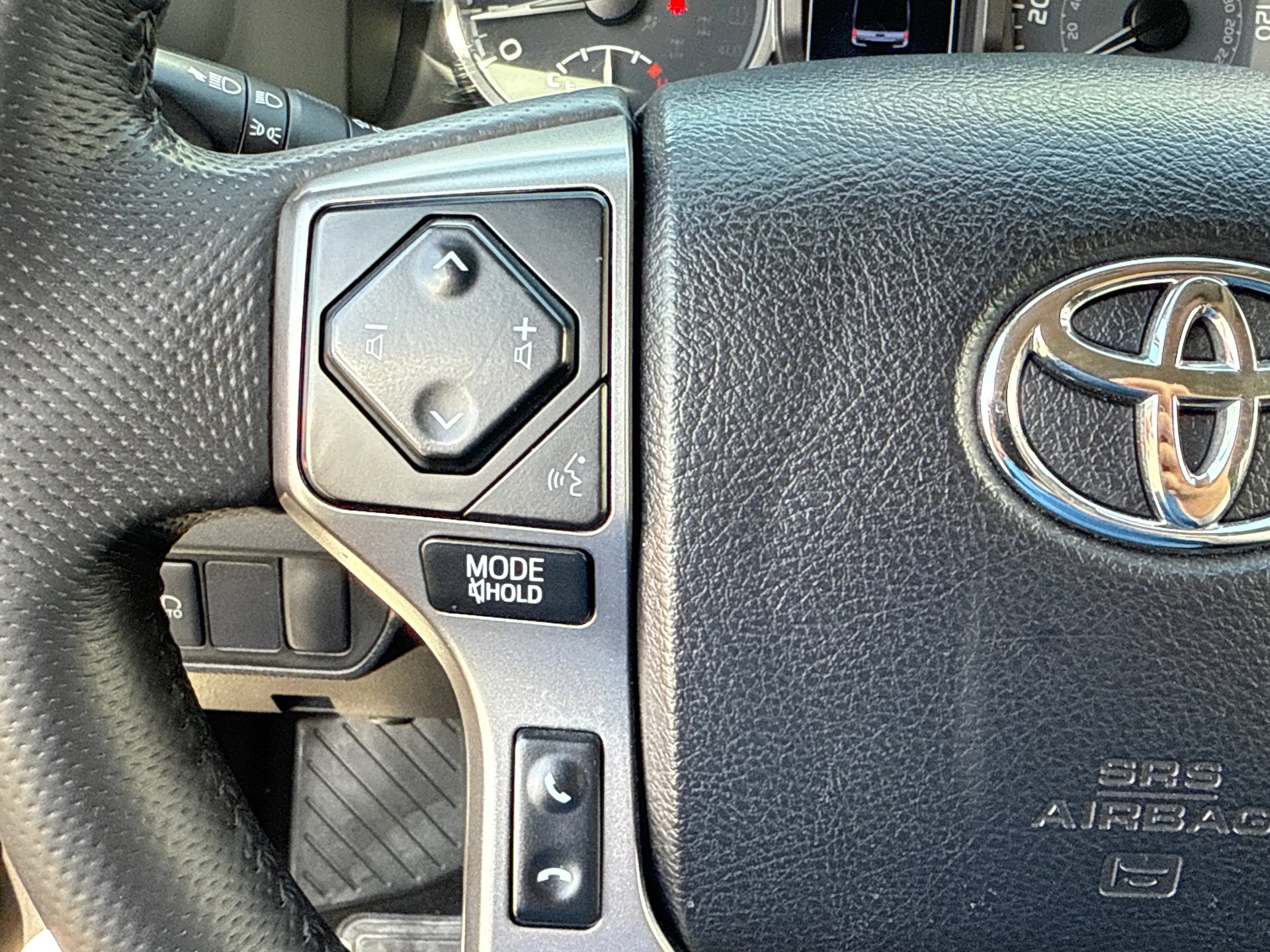 2021 Toyota Tacoma SR5 - Photo 25