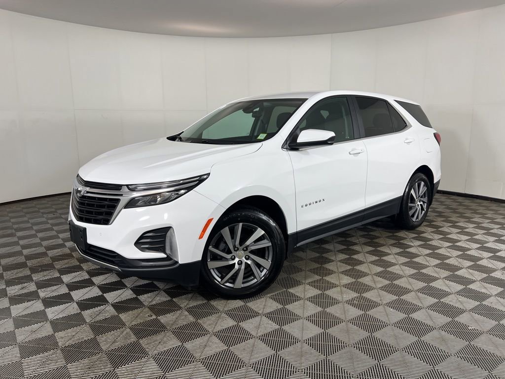 Used 2024 Summit White Chevrolet LT image 2