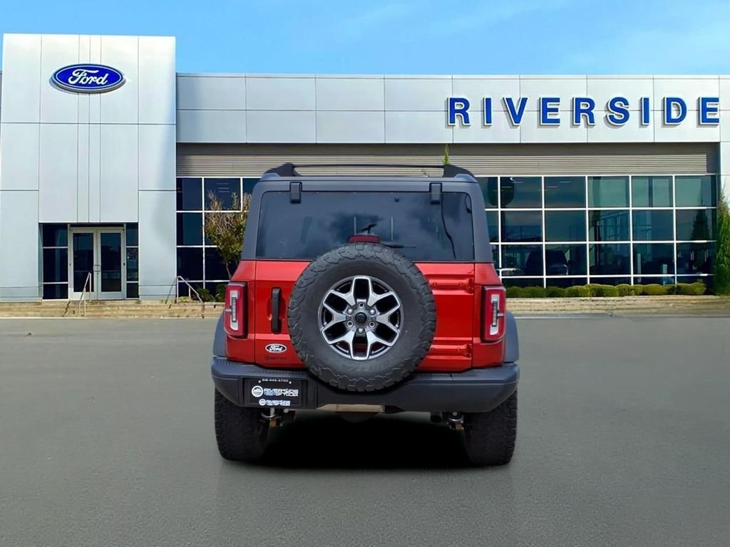 Used 2023 Hot Pepper Red Metallic Tinted Clearcoat Ford Badlands image 6