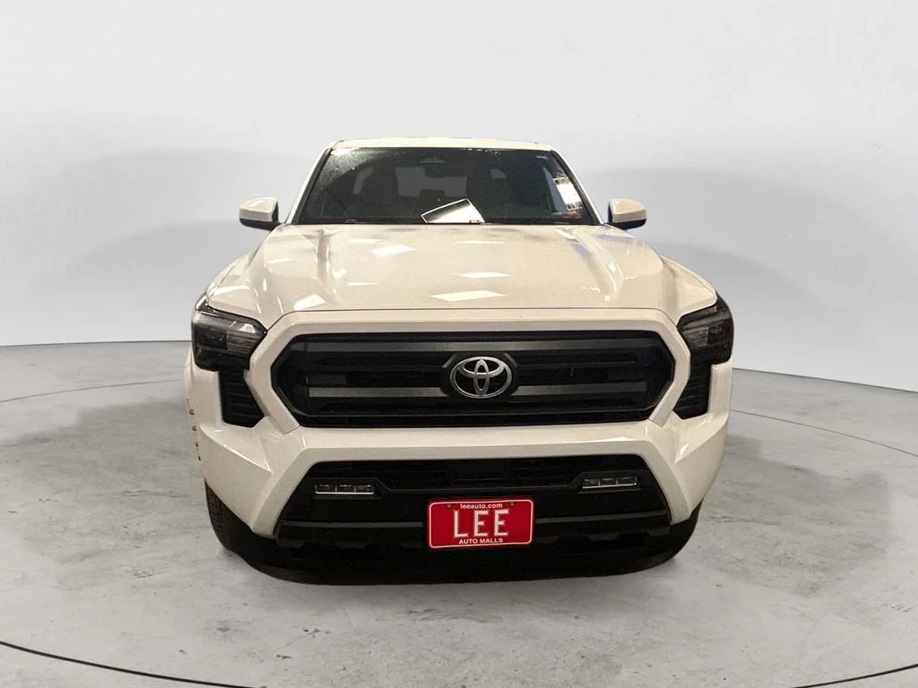 New 2026 Ice Cap Toyota SR5 image 8