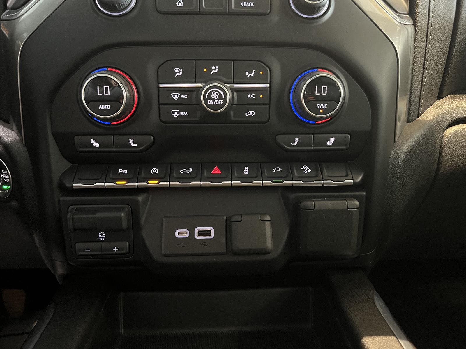 Used 2021 Northsky Blue Metallic Chevrolet RST image 29