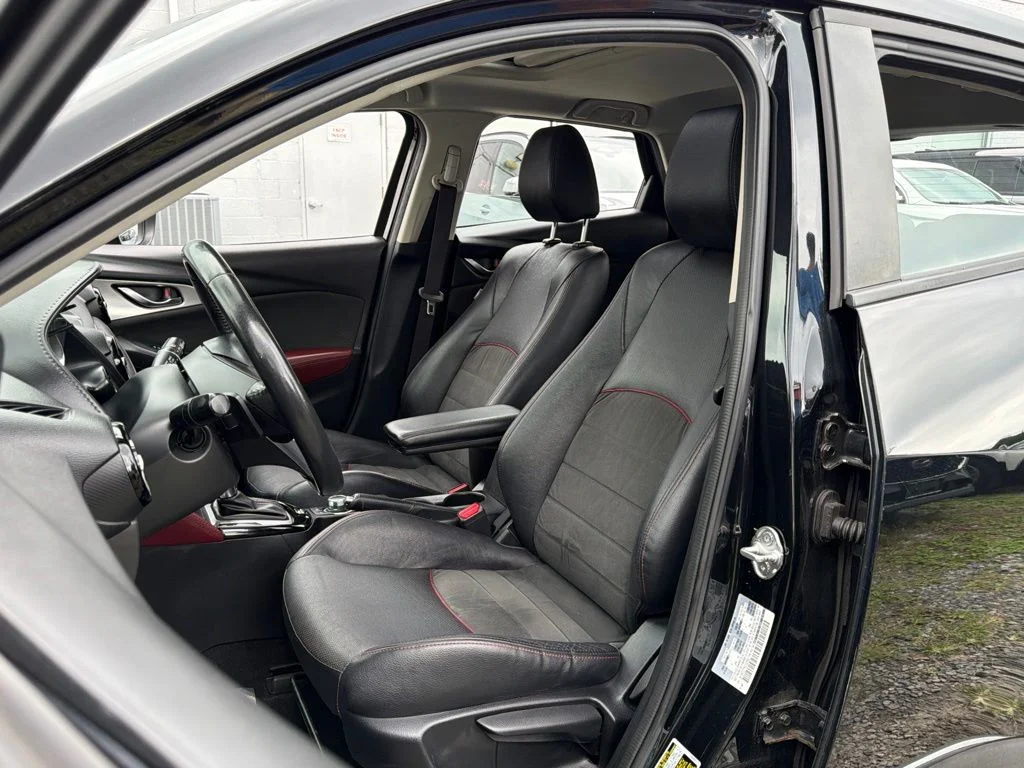 Used 2017 Black Mazda Grand Touring image 20