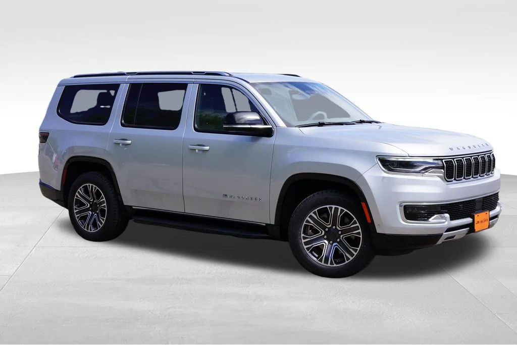 Used 2024 Silver Zynith Jeep Series II image 2