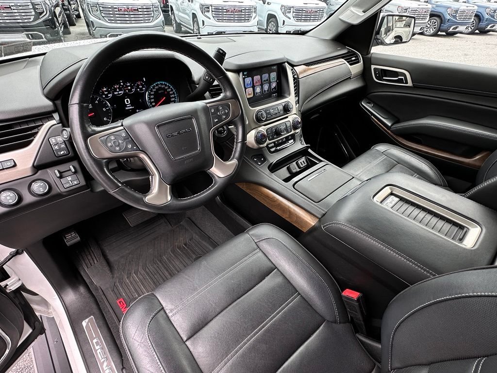 Used 2020 WHITE FROST TRICOAT GMC Denali image 23