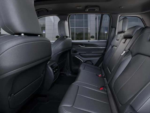 New 2026 Silver Zynith Exterior Paint Jeep Limited image 49