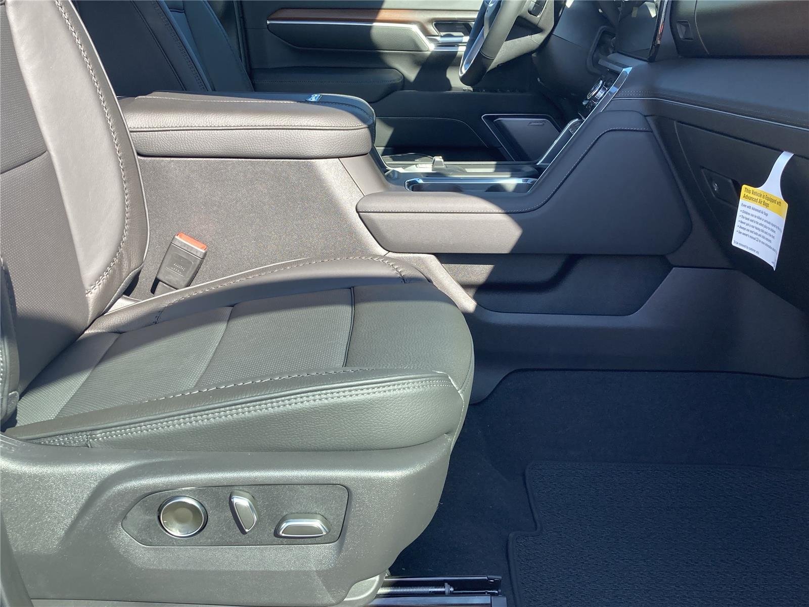 New 2026 Glacier White Tricoat GMC Denali image 31