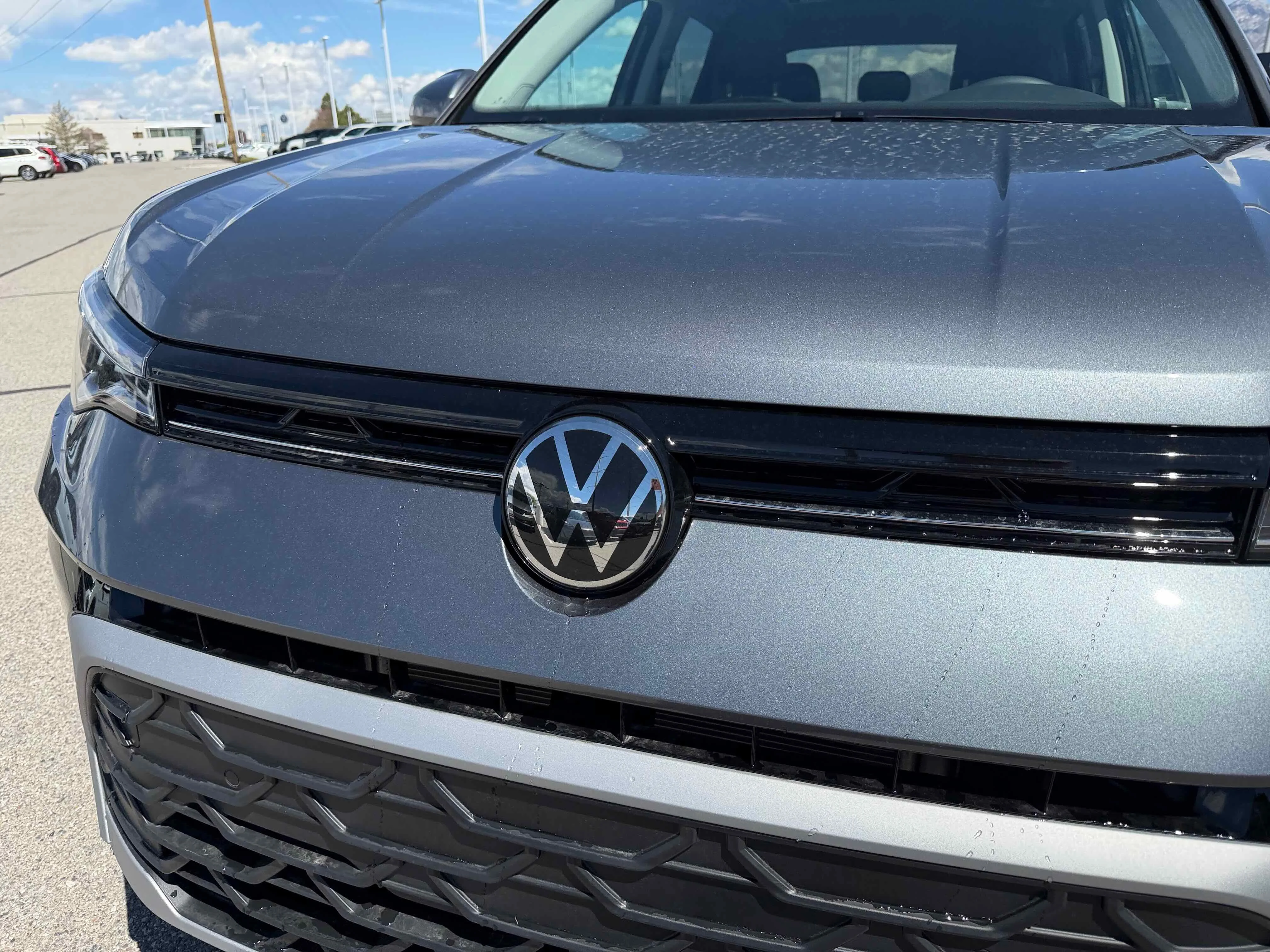 New 2026 Platinum Gray Volkswagen SE image 11